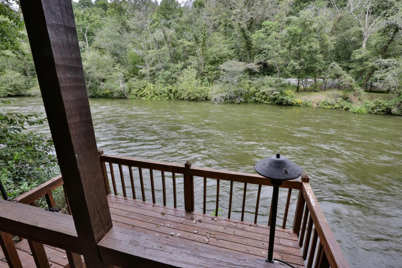 Heaven On The Toccoa Where You Will Enjoy The Sites And Sounds Of The Toccoa River Mineral Bluff Exterior photo