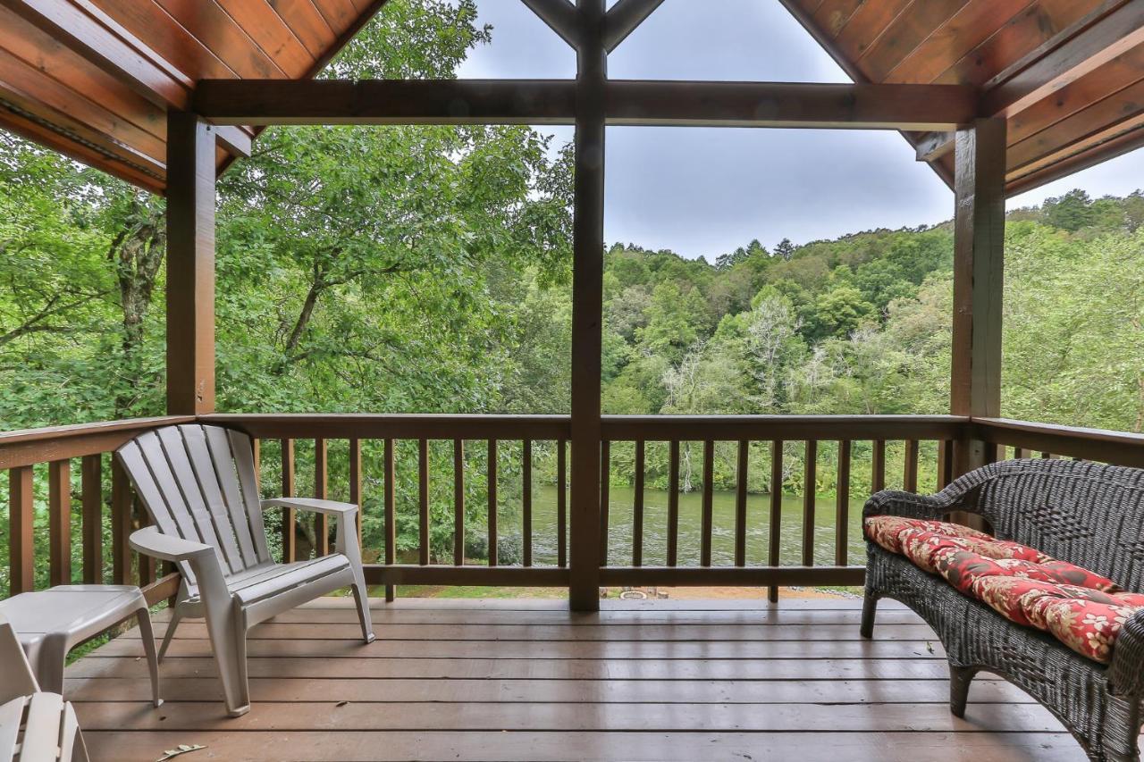 Heaven On The Toccoa Where You Will Enjoy The Sites And Sounds Of The Toccoa River Mineral Bluff Exterior photo