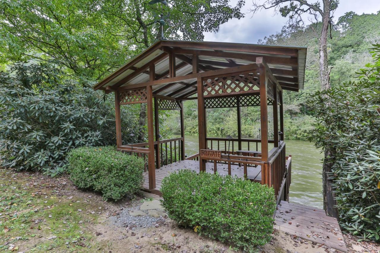 Heaven On The Toccoa Where You Will Enjoy The Sites And Sounds Of The Toccoa River Mineral Bluff Exterior photo
