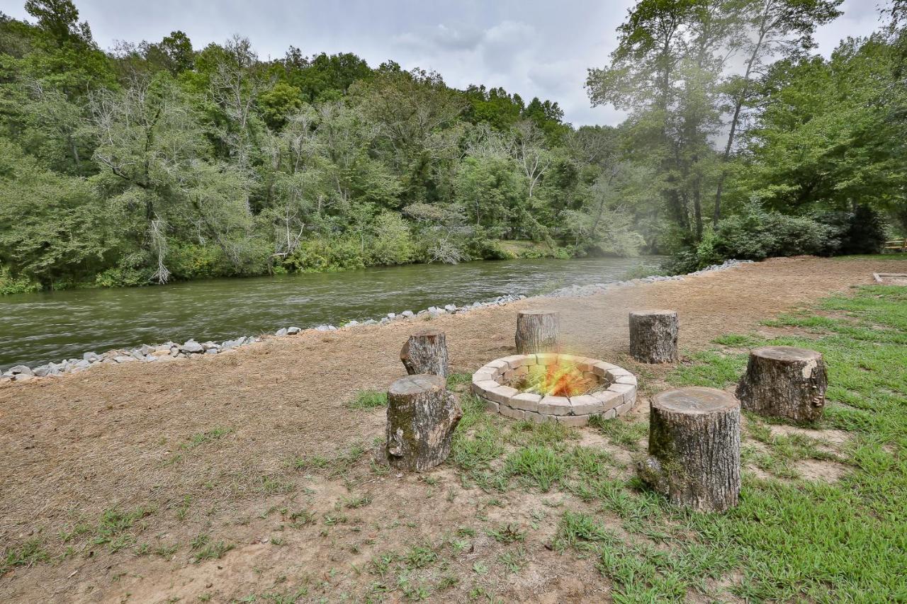 Heaven On The Toccoa Where You Will Enjoy The Sites And Sounds Of The Toccoa River Mineral Bluff Exterior photo